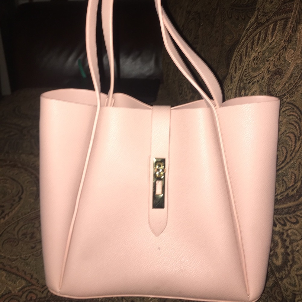 Pink Charming Charlie Purse.